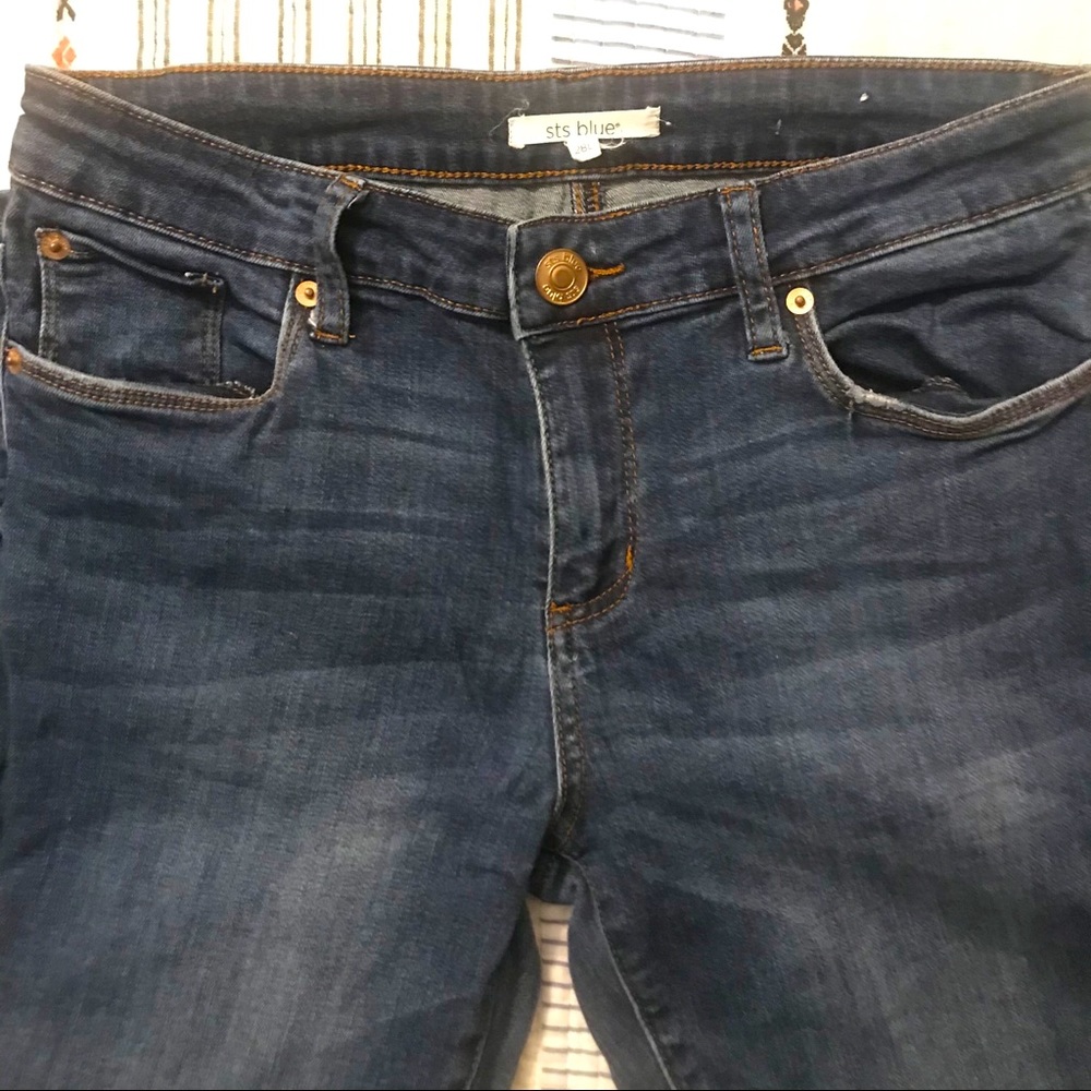 STS Blu Jeans Size 6 in good condition